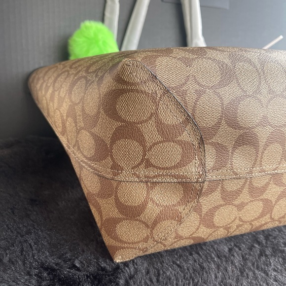 ❤️SOLD❤️Coach Halloween 2022 Tote Set. Limited Edition❤️ - Picture 14 of 16